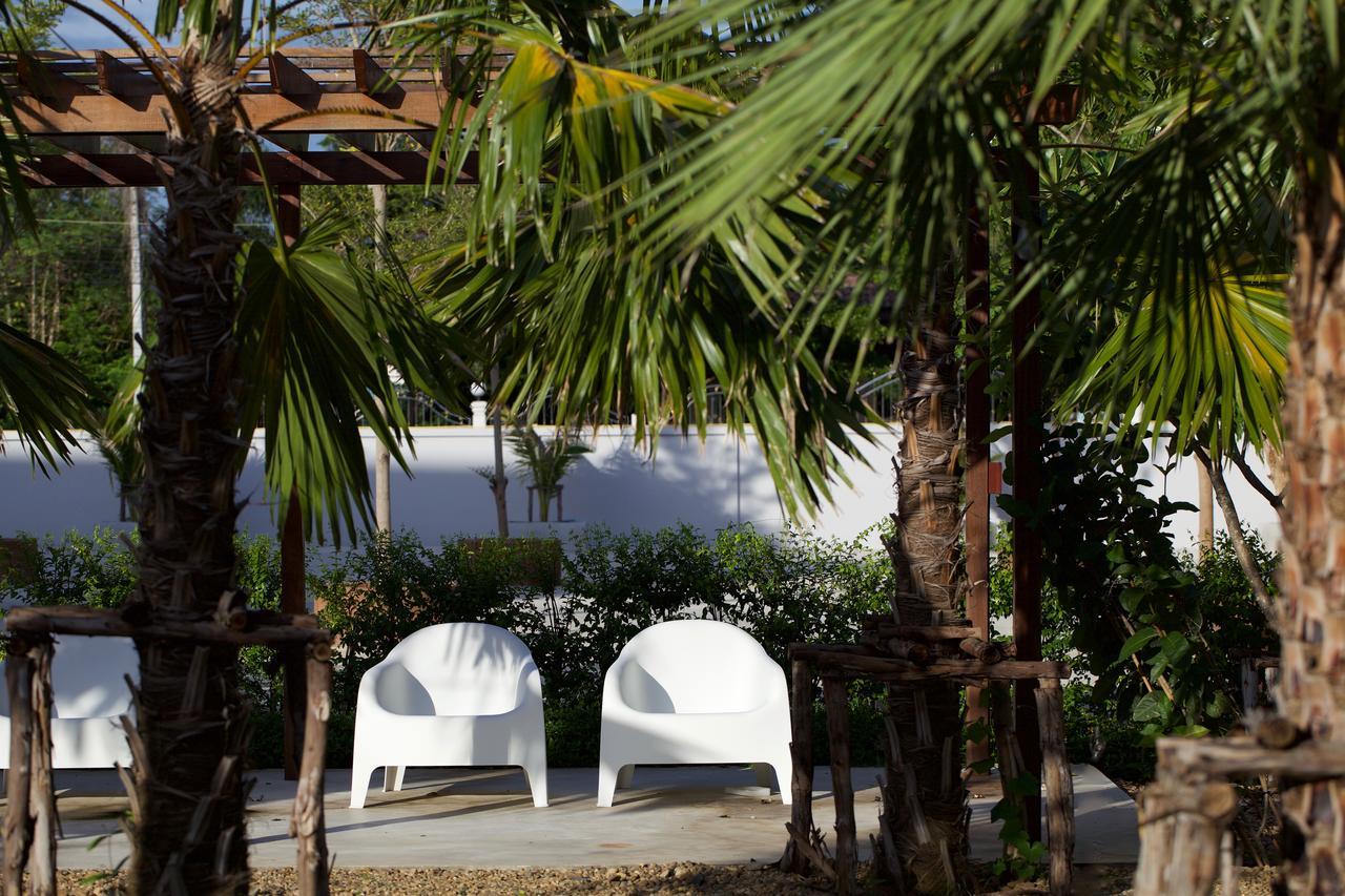 Chez Bure - Bure Homestay Kanchanaburi Exterior foto